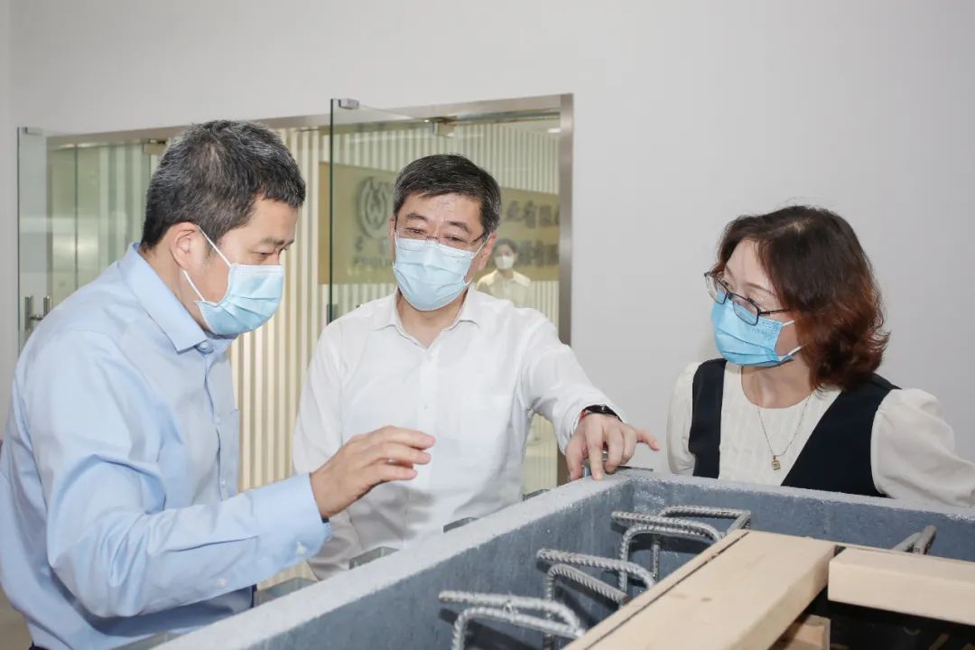 傾聽企業(yè)訴求，共謀發(fā)展良策——金山區(qū)委書記劉健深入新型建筑材料制造企業(yè)開展調(diào)查研究